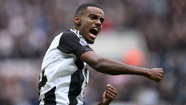 Transfer rumors, news: Isak is top of Arsenal's wishlist