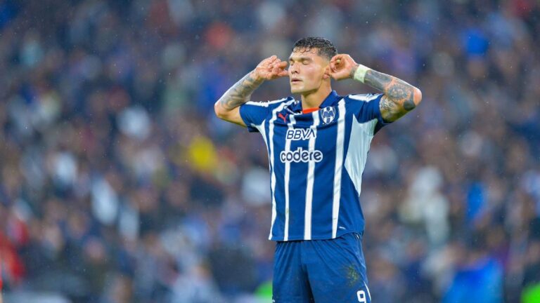 United States forward Vázquez leaving Monterrey - sources