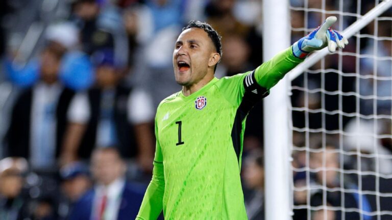 Ex-Real Madrid GK Keylor Navas joins Newell's on free transfer