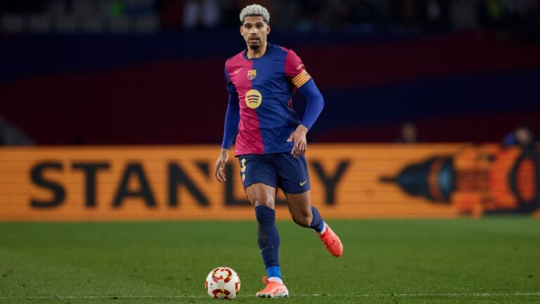 Why Ronald Araújo's Barcelona future doesn't look too secure