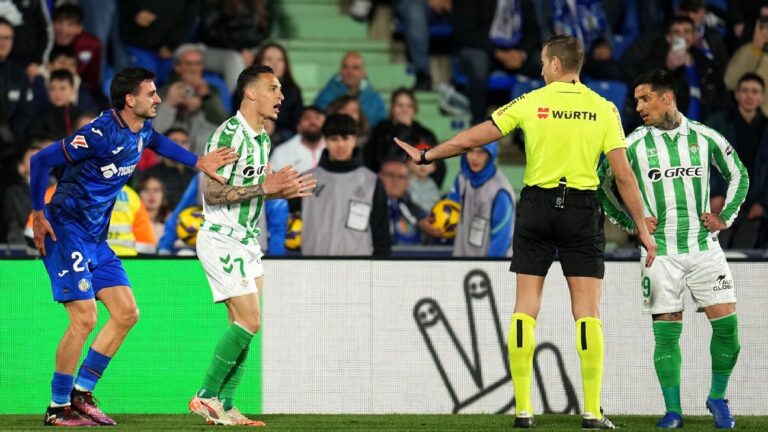 Man United loanee Antony sent off for Real Betis against Getafe