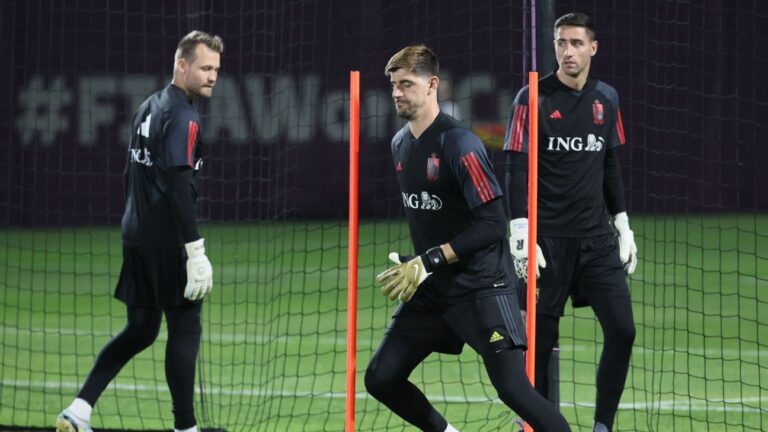 Belgium's Koen Casteels quits over 'red carpet' Courtois return