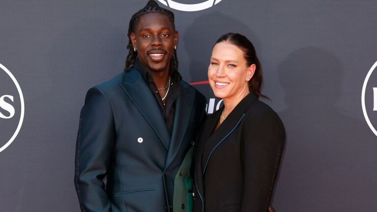 Lauren, Jrue Holiday invest in NWSL's NC Courage