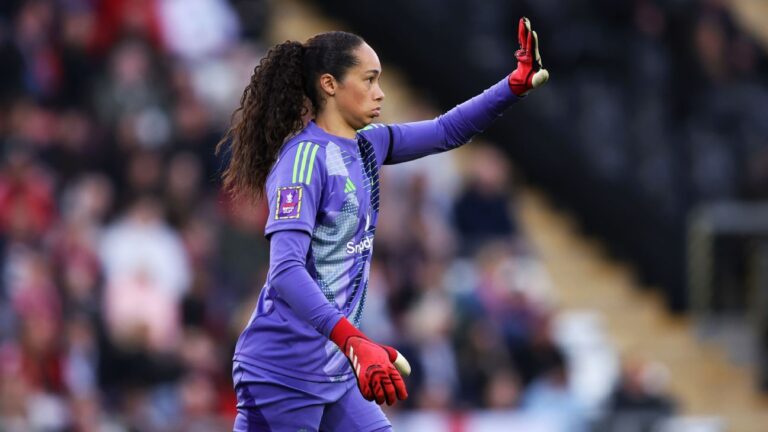 USWNT's Phallon Tullis-Joyce signs new Man United contract