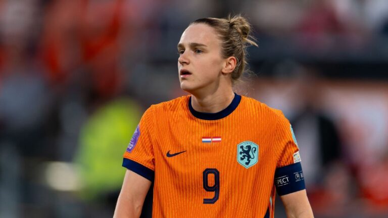 Vivianne Miedema criticises football schedule amid retirement calls
